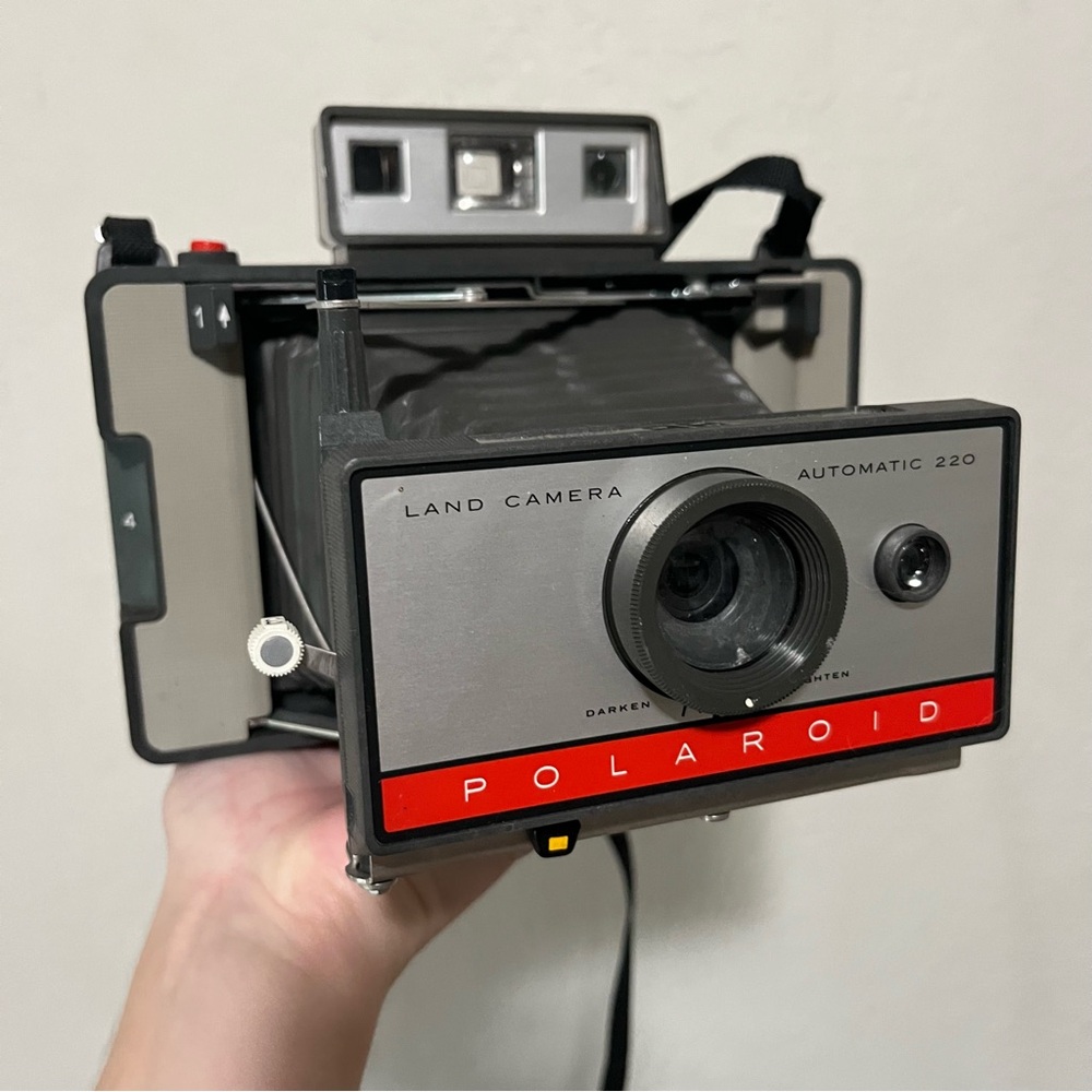 Polaroid Land Camera 220